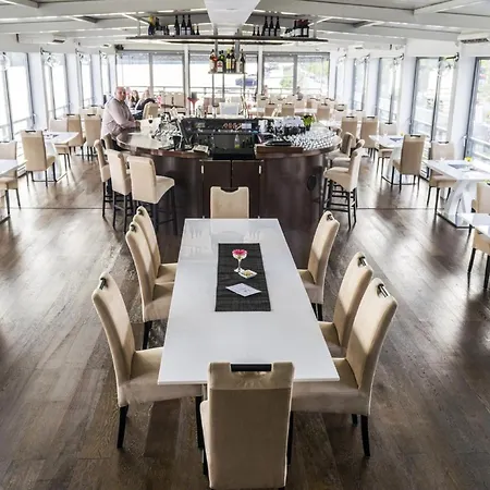 Hotel en barco Gracia Bratislava