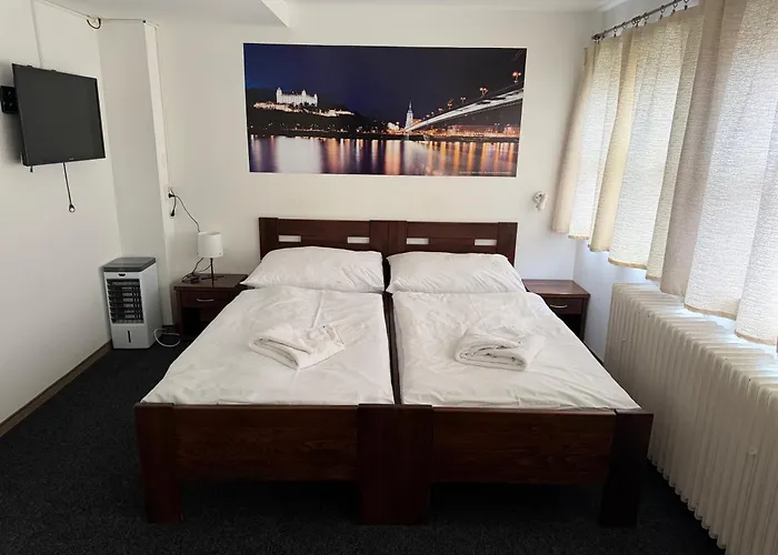 Gracia Bådhotel Bratislava