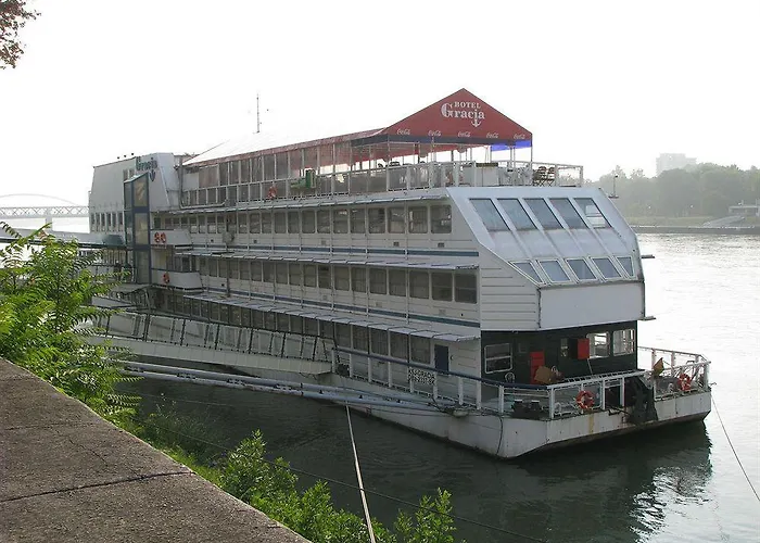 Bateau-hôtel Gracia 3*