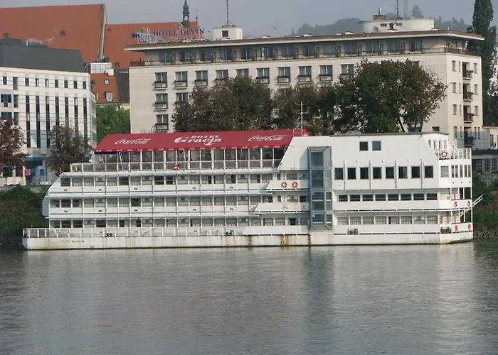 Bateau-hôtel Gracia