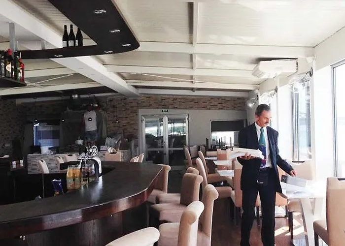 Bateau-hôtel Gracia 3*