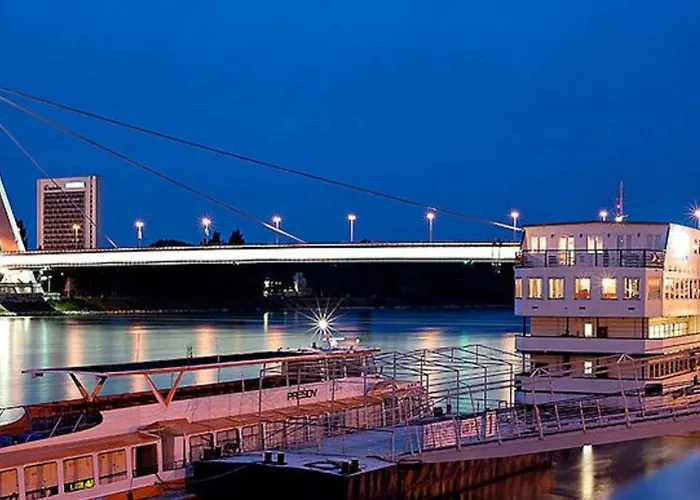 Bateau-hôtel Gracia