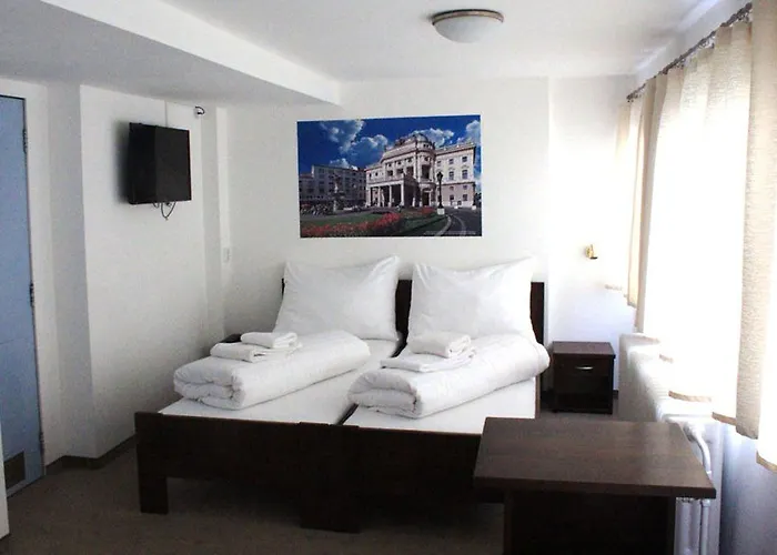 Bateau-hôtel Gracia 3*