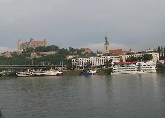 ספינת מלון Gracia 3*